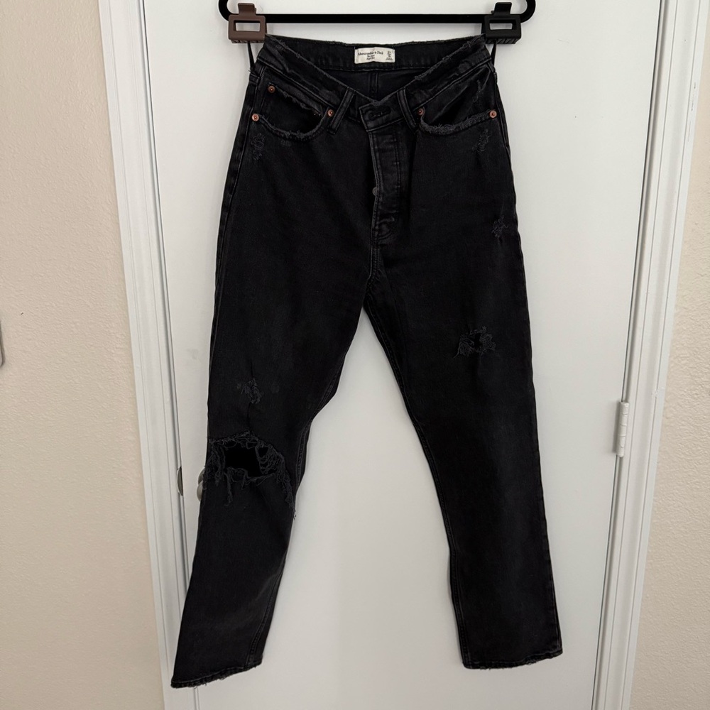 Abercrombie & Fitch The Dad High Rise Jeans
